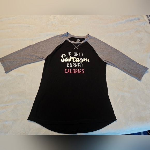 Athletic top - Picture 1 of 2